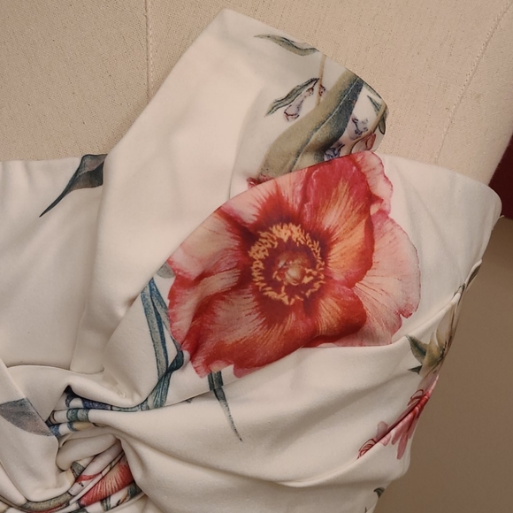 Super Cute SAMPLE Bandeau Top - Picture 2 of 9